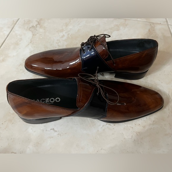 *NEW* Glossy Brown Maceoo Dress Shoes (US Size 9) - Picture 3 of 6
